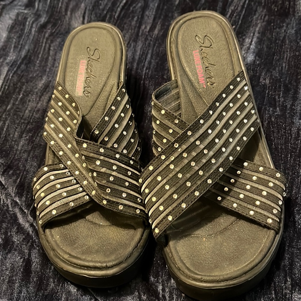 Sketchers sandals